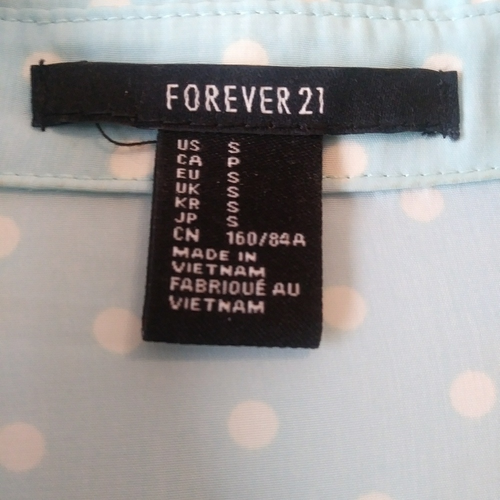 Button down top - Picture 3 of 3